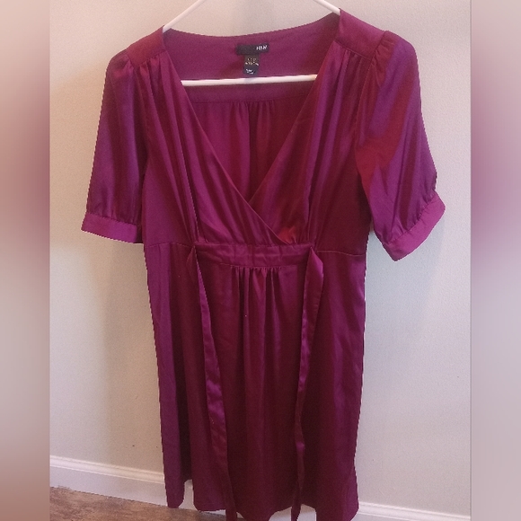 H&M Satin Mauve Cocktail Dress - Picture 2 of 3